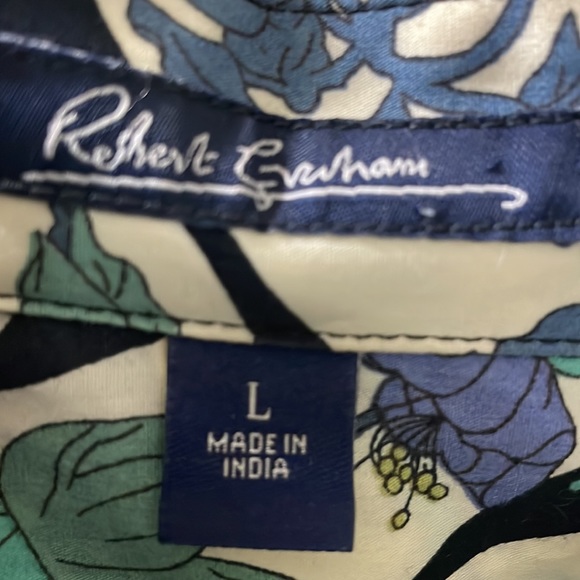 Robert Graham Button Down. New without Tags. Never worn - Picture 3 of 8